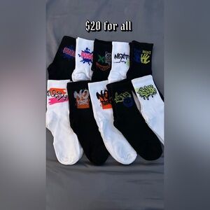 New men’s graffiti socks.